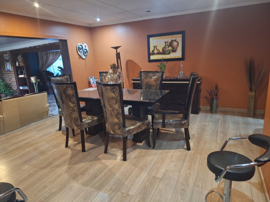 3 Bedroom Property for Sale in Mohadin North West